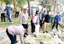 Lanud RSA Dukung Gerakan Indonesia Asri di Pantai Piwang Natuna