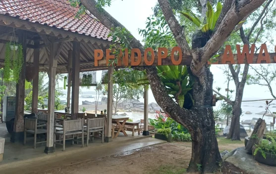 Pendopo Lawas Konsep Jawa di Tengah Keindahan Alam