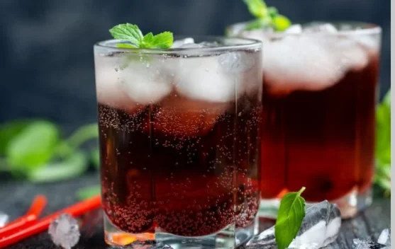 Mengatasi Perut Kembung akibat Minuman Bersoda