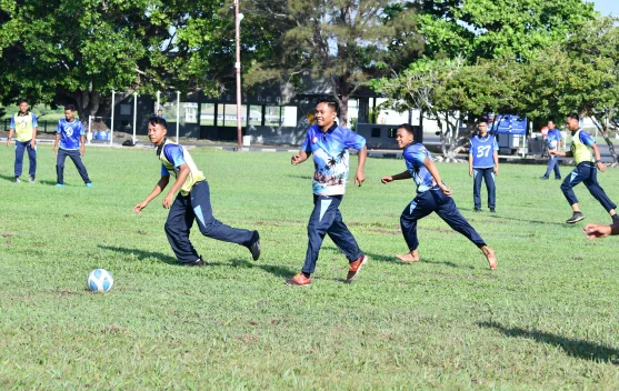 Sepakbola Gembira di Lanud RSA Jaga Kekompakan