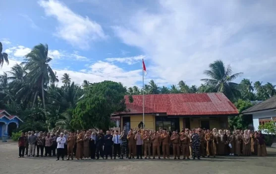 Personil Koramil 05/Midai Hadiri Apel Sabuk Kamtibmas