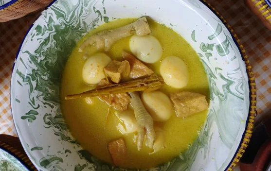 Opor Telur Tahu, Hidangan Sederhana dengan Cita Rasa Istimewa