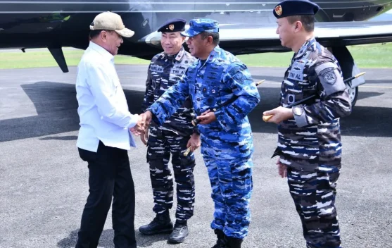 Danlanud RSA Sambut Kunjungan Kerja Menko Polkam RI di Natuna