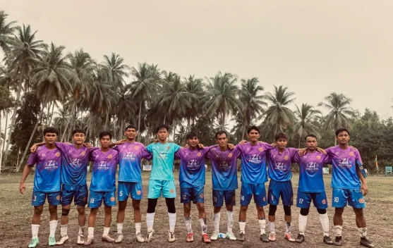 Tim Sepak Bola Desa Limau Manis Melaju Semifinal di Turnamen HUT Desa Kelanga ke-108