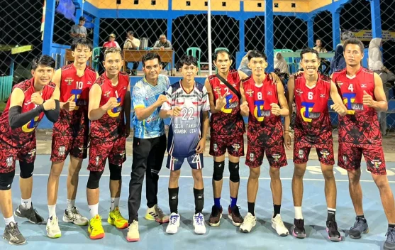 Putra Karla Lolos Final Turnamen Voli HUT Desa Kelanga 2026