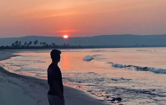 Sunset di Pantai Sujung, Pesona Senja yang Memikat Hati