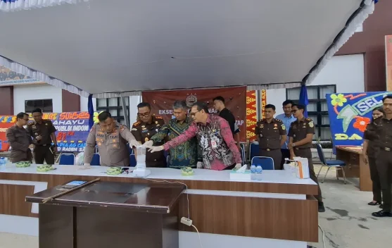 Kejari Natuna Musnahkan Barang Bukti Perkara yang Telah Inkrah