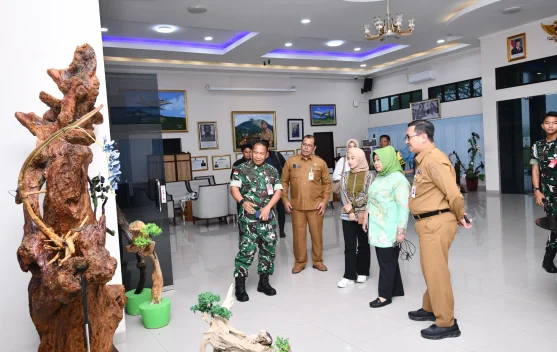 Danlanud Turut Sambut Kedatangan Sekjen MPR di Natuna