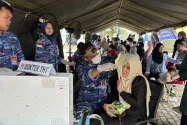 Hari Bakti TNI AU, Lanud RSA Gelar Pengobatan Gratis untuk Warga Perbatasan Natuna