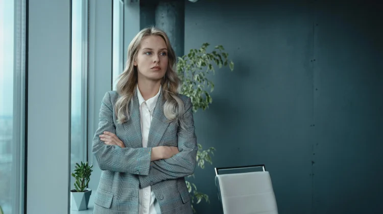 Lelah Jadi People Pleaser? Saatnya Aktifkan Mode Alpha Girl