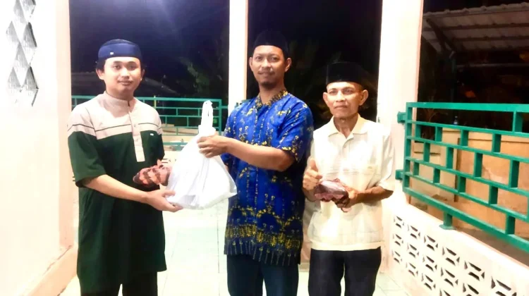 Pemuda Muhammadiyah Sabang Berbagi THR jelang Idul Fitri