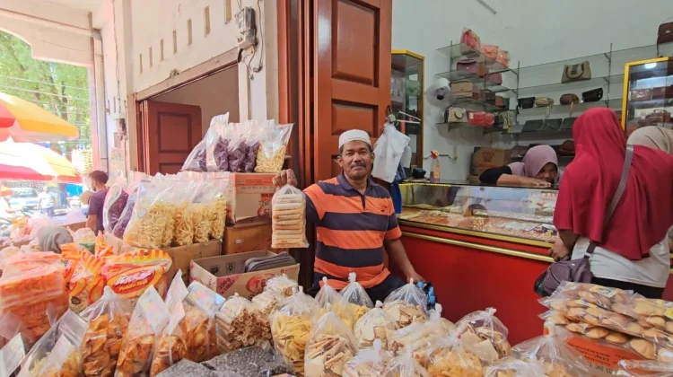 Omzet Penjualan Kue Lebaran di Sabang Turun Dibanding Tahun Lalu