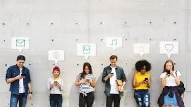 Media Sosial Sangat Pengaruhi Realitas Gen Z