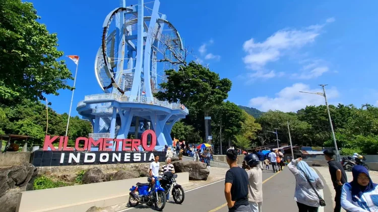 Wisatawan Padati Tugu KM 0 Sabang pada Libur Lebaran 1447 Hijriah