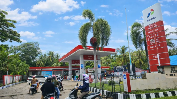 Antrean BBM di Sabang Masih Berlanjut