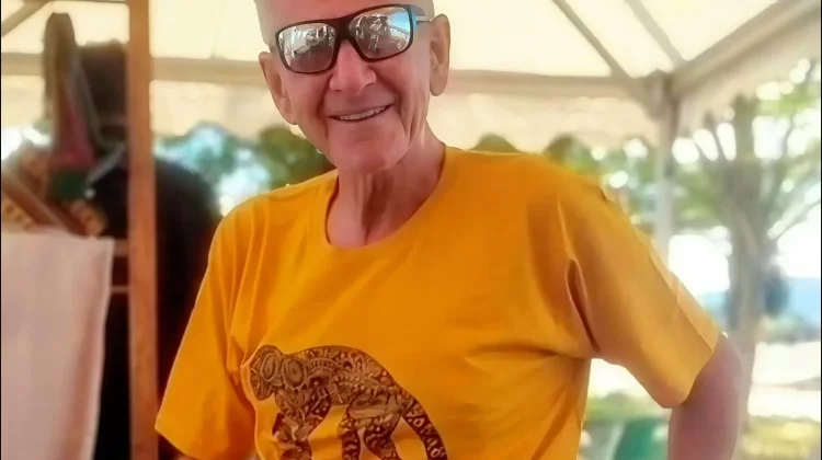 Nigel Marven, berwisata di Sabang Bersama Kapal Pesiar Azamara Onward