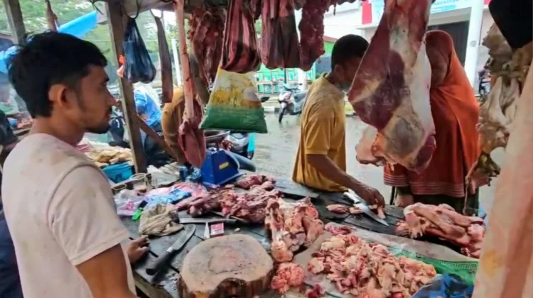 Disperindagkop Sabang Sebut Harga Daging Ayam dan Sapi Masih Stabil