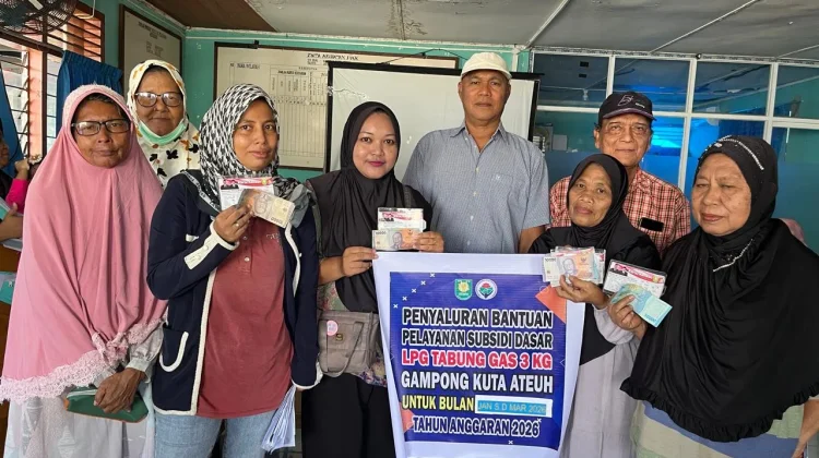 Ratusan Warga Kuta Ateuh Terima Bantuan Subsidi Gas LPG 3 Kg Januari–Maret 2026