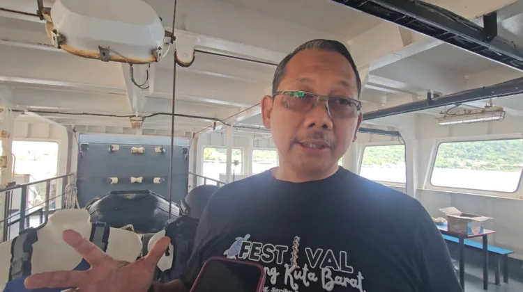 Kapal Polisi Wisanggeni Buka Open Ship untuk Warga di Festival Gampong Kota Barat