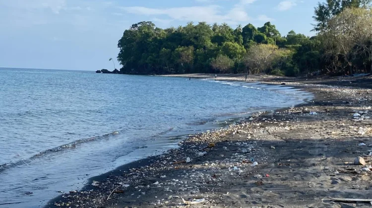 Anoi Itam, Keunikan Pantai Pasir Hitam yang Memikat di Pulau Weh