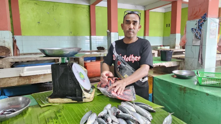 Harga Ikan di Pasar Induk Sabang Stabil