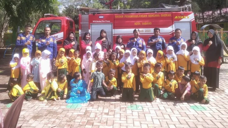 Damkar Sabang Edukasi Bahaya Kebakaran pada Siswa Sekolah