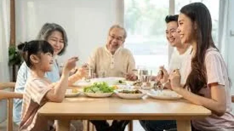Kebersamaan di Meja Makan, Kunci Sederhana Ketahanan Keluarga