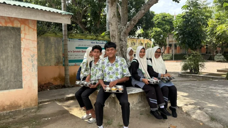 Seporsi MBG di Sabang Tanamkan Gizi dan Adab sejak Dini
