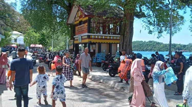 Teupin Layeu Jadi Penopang Ekonomi Warga Pesisir Iboih
