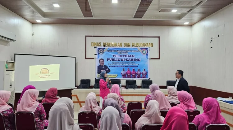 Guru TK di Sabang Dilatih Public Speaking