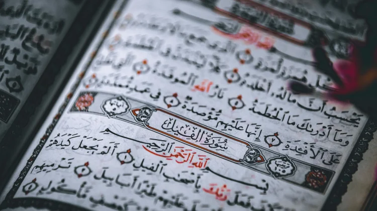 Inilah 4 Hikmah Besar Al-Qur'an Turun Secara Berangsur