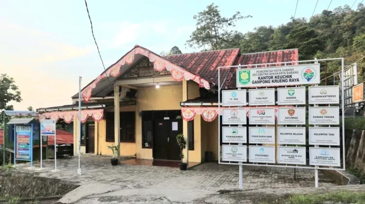 Angkat Bendera Putih, Keuchik Krueng Raya Batalkan Pemberhentian Perangkat Desa