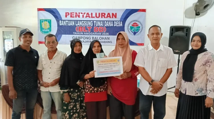 Puluhan Warga Balohan Terima BLT Mei dengan Total Anggaran Rp7,2 Juta