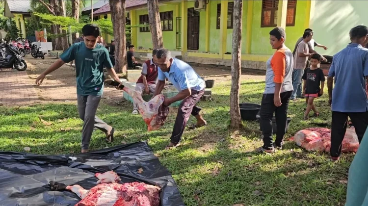 Wali Murid Nilai Program Kurban SMPN 5 Sabang Sangat Membantu