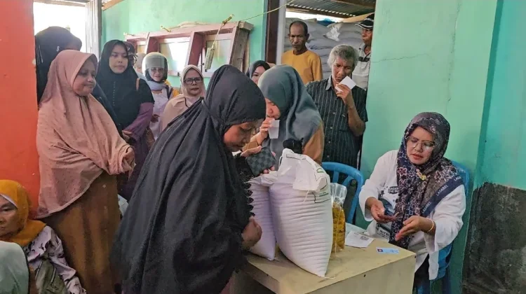 Ratusan Warga di Sabang Terima Bantuan Pangan