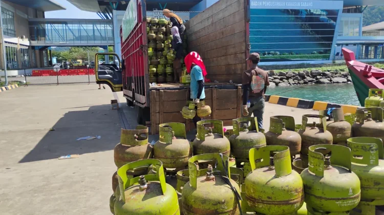Dewan Harap Pemko Harus Segera Ambil Alih Masalah LPG di Sabang