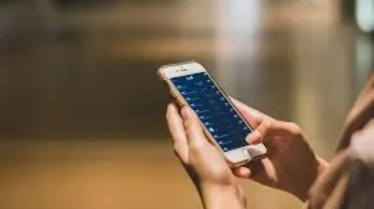 Waspadai Hoaks dan Kebocoran Data Pribadi di Media Sosial