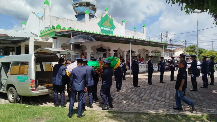 Jenazah M. Bilal Ramzi Dimakamkan di Sabang