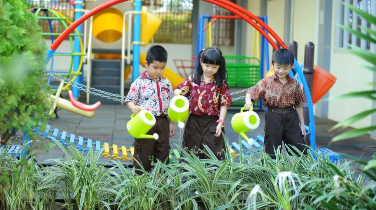 Intip Serunya Metode Belajar Eksploratif di Sekolah Alam