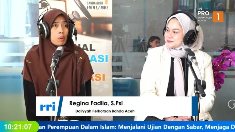 Islam Muliakan Perempuan melalui Kesabaran, Akhlak, dan Taqwa