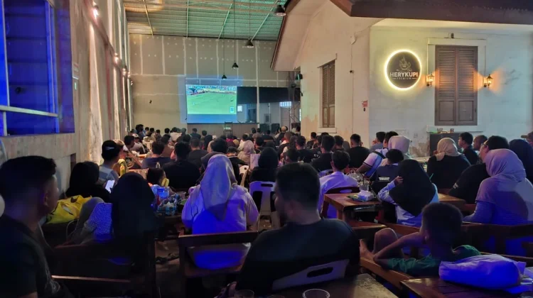 Warkop di Sabang Kebanjiran Pengunjung Selama Piala Dunia