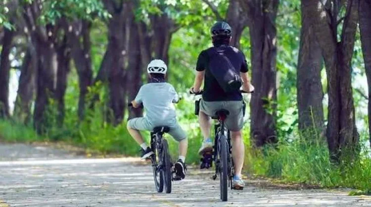 Orang Tua Berperan Penting Menumbuhkan Kebiasaan Olahraga Anak sejak Dini
