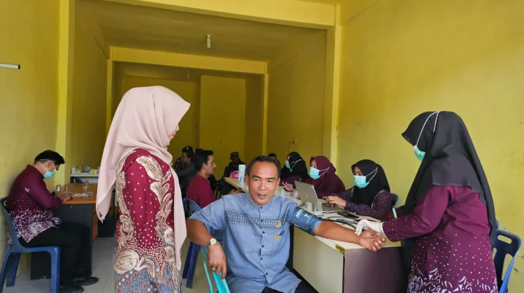 Cek Kesehatan Gratis Sasar Aparatur dan Warga Gampong Bate Shok