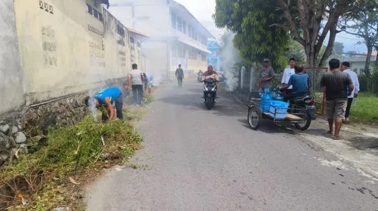 Jurong M Nur Hasan Gelar Gotong Royong jelang Hut RI