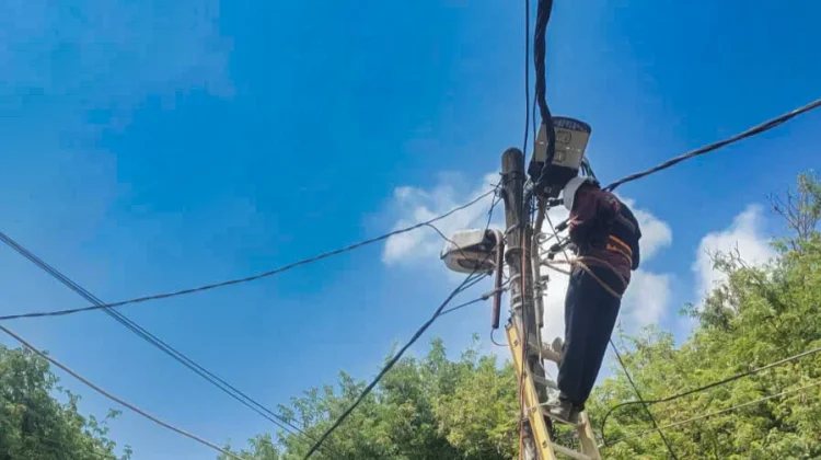 Dinas PU Perbaiki Lampu Jalan di Sejumlah Titik Sabang
