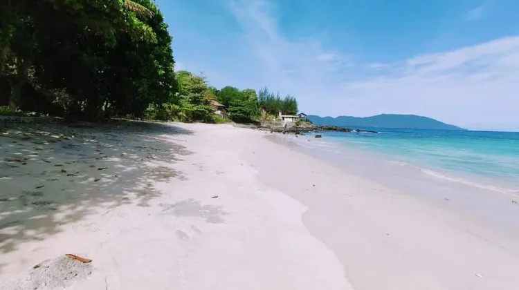 Nikmati Panorma Pantai Kasih jelang Senja di Kota Sabang