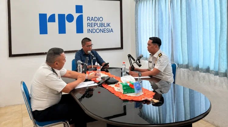 Imigrasi Sabang Kupas Transformasi Layanan M-Paspor bersama RRI