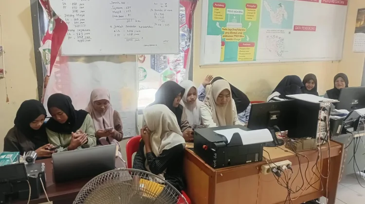Relawan Buka Les Komputer Gratis, Ajak Generasi Muda Melek Teknologi