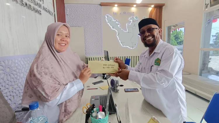 Kankemenag Sabang Salurkan Donasi Rp10 Juta untuk Korban Gempa
