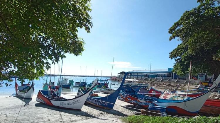 Gelar Khanduri Laot, Nelayan Lhok Jaboi Hentikan Aktivitas Melaut